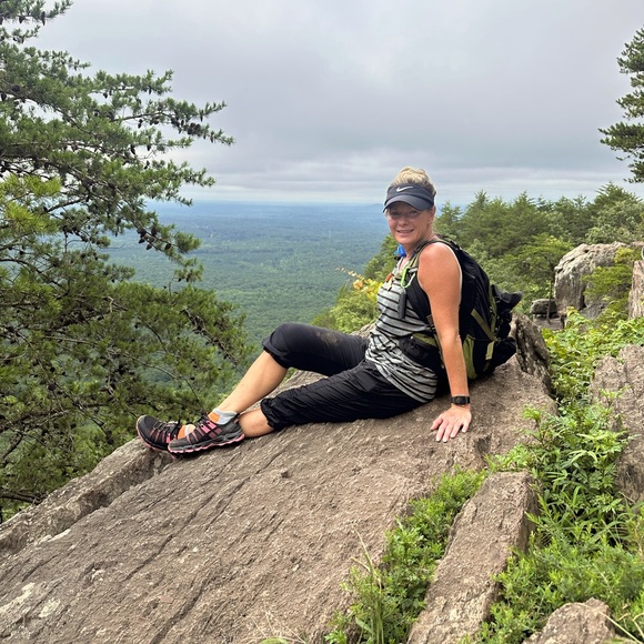 Meet your Posher, Michelle - Picture 1 of 1